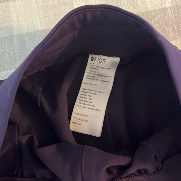 Figs Women’s Purple Jam Zamora Jogger Pants - Picture 3 of 3